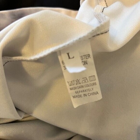 Hocus Pocus Sanderson Sisters Brewing Company Sweatshirt Large - Picture 4 of 4